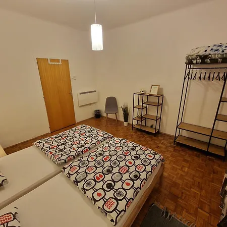 לינה וארוחת בוקר Saso & *