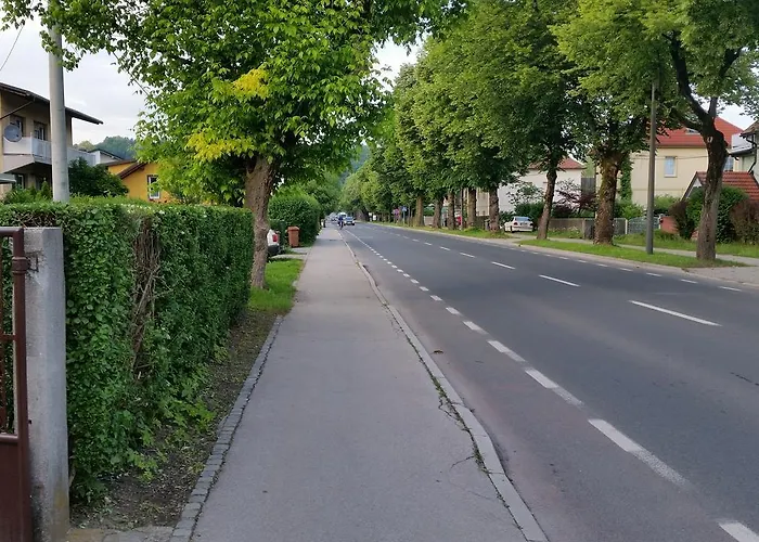 Nočitev z zajtrkom Saso &